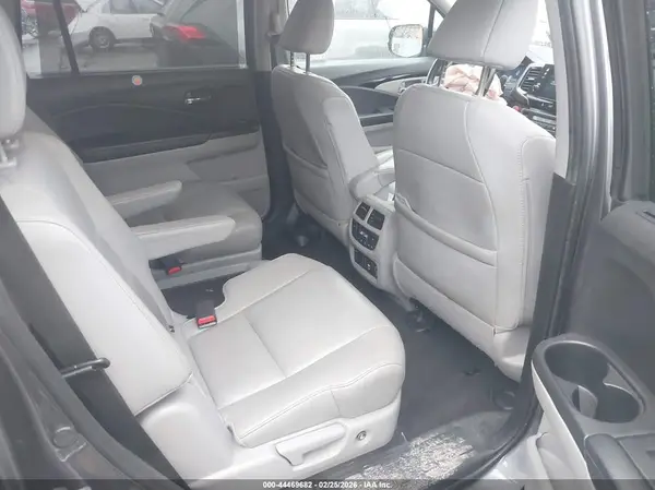 5FNYF6H6XKB029104 2019 HONDA PILOT - Image 8
