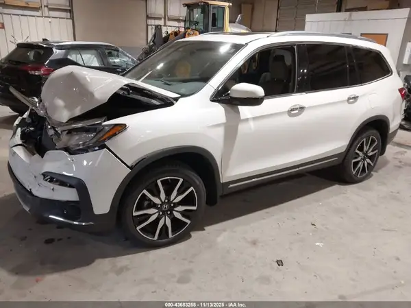 5FNYF6H6XKB049868 2019 HONDA PILOT - Image 2
