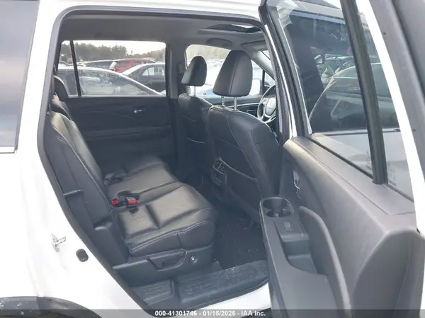 5FNYF6H70HB012720 2017 HONDA PILOT - Image 8