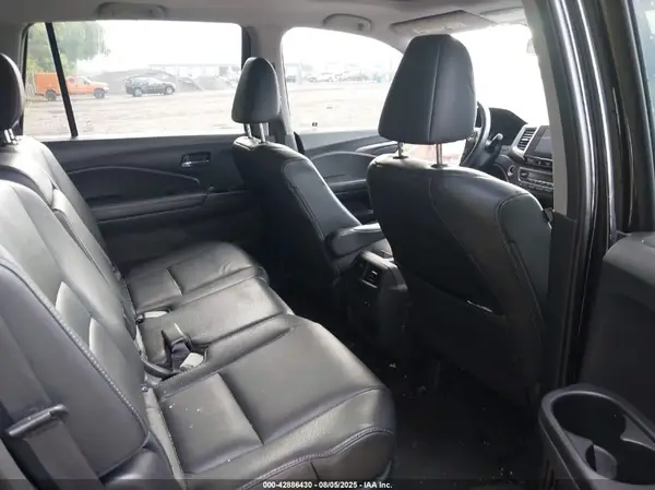 5FNYF6H70HB019974 2017 HONDA PILOT - Image 8
