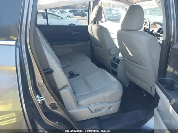 5FNYF6H70HB069712 2017 HONDA PILOT - Image 8