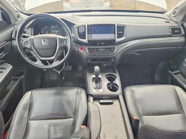 5FNYF6H70HB070228 2017 HONDA PILOT - Image 8