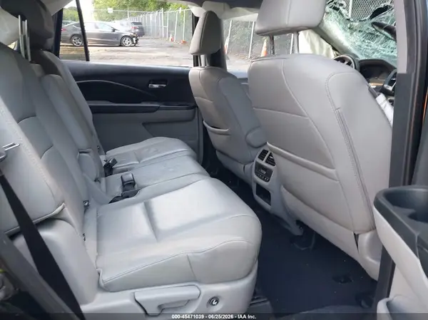 5FNYF6H71GB004687 2016 HONDA PILOT - Image 8