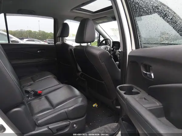 5FNYF6H71HB048223 2017 HONDA PILOT - Image 8