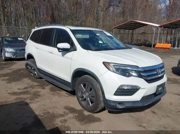 5FNYF6H71HB061036 2017 HONDA PILOT - Image 1