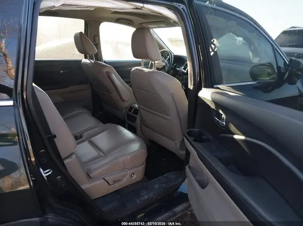 5FNYF6H71HB079102 2017 HONDA PILOT - Image 8