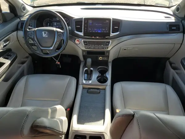 5FNYF6H71HB093968 2017 HONDA PILOT - Image 8