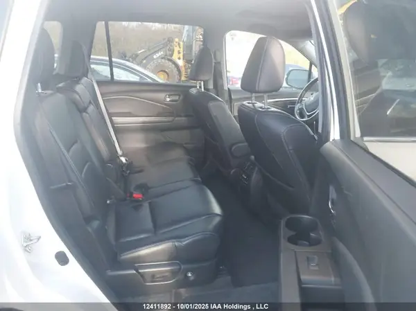 5FNYF6H71JB503285 2018 HONDA PILOT - Image 8