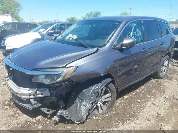 5FNYF6H72HB009558 2017 HONDA PILOT - Image 2