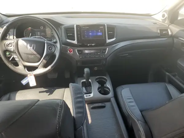 5FNYF6H72HB016252 2017 HONDA PILOT - Image 8