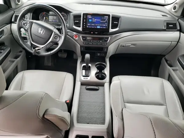 5FNYF6H72HB023699 2017 HONDA PILOT - Image 8