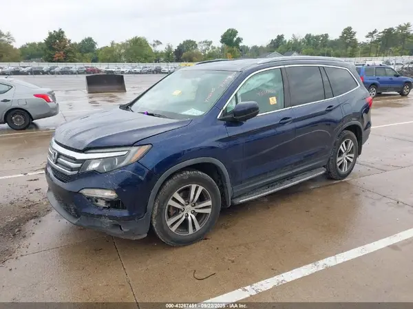 5FNYF6H72HB040504 2017 HONDA PILOT - Image 2