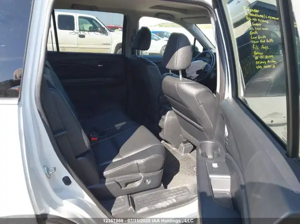 5FNYF6H72HB504813 2017 HONDA PILOT - Image 8