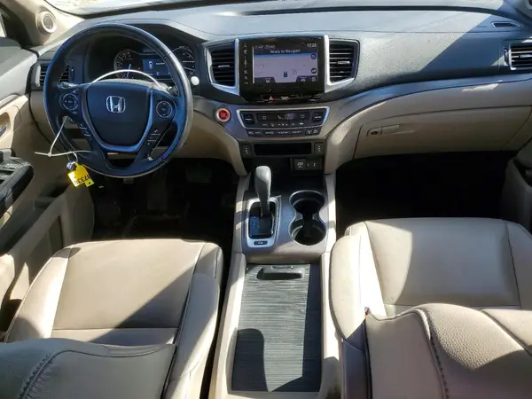 5FNYF6H72JB049953 2018 HONDA PILOT - Image 8