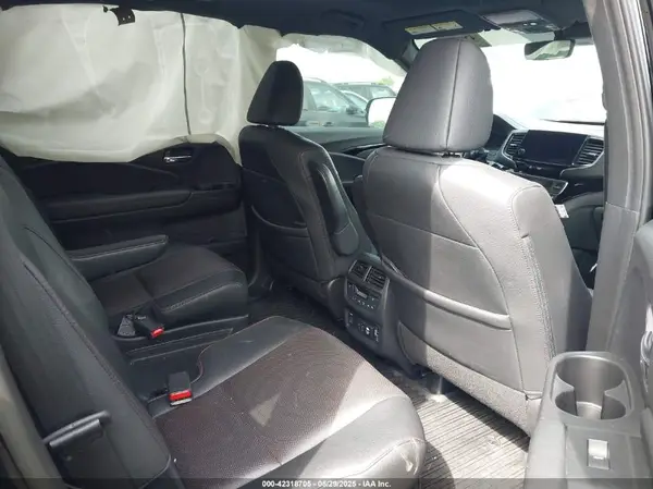 5FNYF6H72MB057393 2021 HONDA PILOT - Image 8