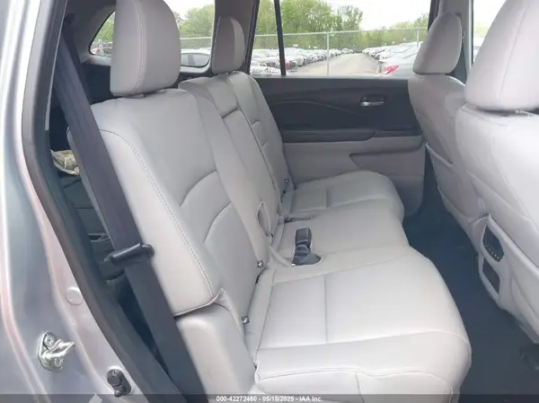 5FNYF6H73GB121610 2016 HONDA PILOT - Image 8