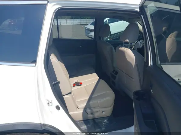 5FNYF6H73HB053679 2017 HONDA PILOT - Image 8