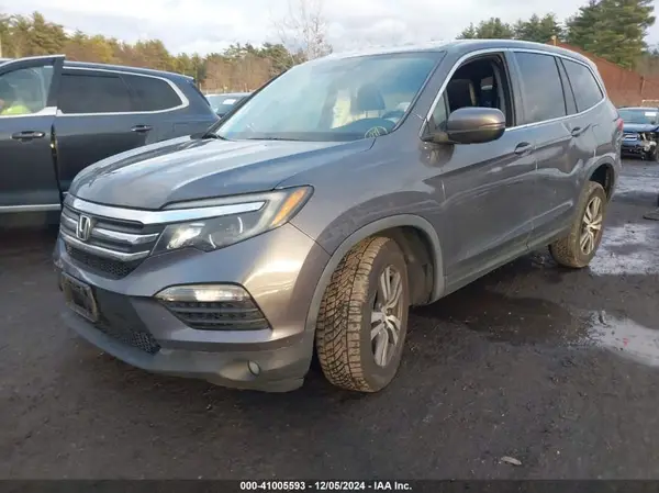 5FNYF6H73HB071373 2017 HONDA PILOT - Image 2