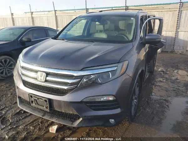 5FNYF6H73HB501774 2017 HONDA PILOT - Image 2