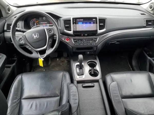 5FNYF6H73JB060590 2018 HONDA PILOT - Image 8