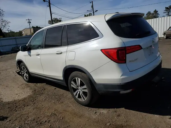 5FNYF6H73JB063280 2018 HONDA PILOT - Image 2