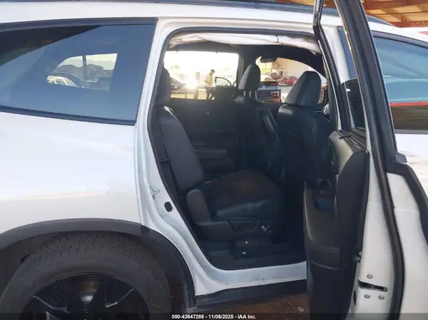 5FNYF6H73NB008107 2022 HONDA PILOT - Image 8