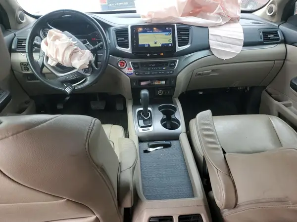 5FNYF6H74HB048474 2017 HONDA PILOT - Image 8