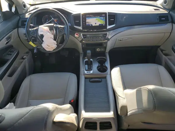 5FNYF6H74HB049298 2017 HONDA PILOT - Image 8