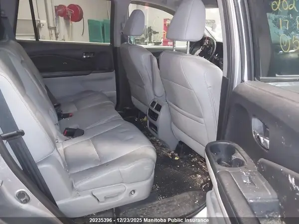 5FNYF6H74HB503193 2017 HONDA PILOT - Image 8