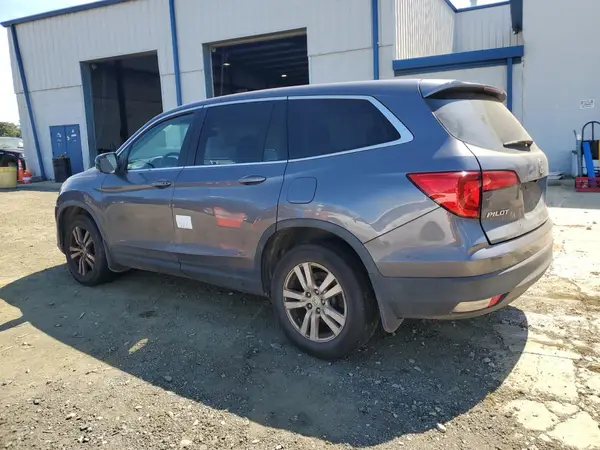 5FNYF6H74JB050232 2018 HONDA PILOT - Image 2