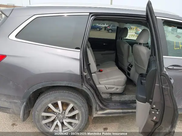 5FNYF6H74MB502393 2021 HONDA PILOT - Image 8