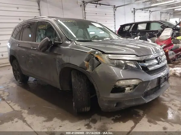 5FNYF6H75GB104064 2016 HONDA PILOT - Image 1