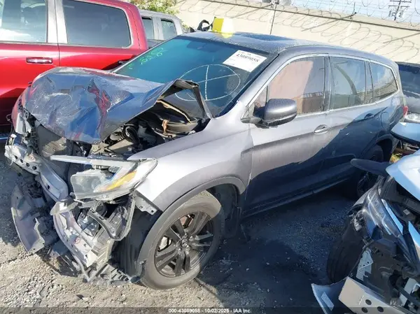 5FNYF6H75HB007125 2017 HONDA PILOT - Image 2