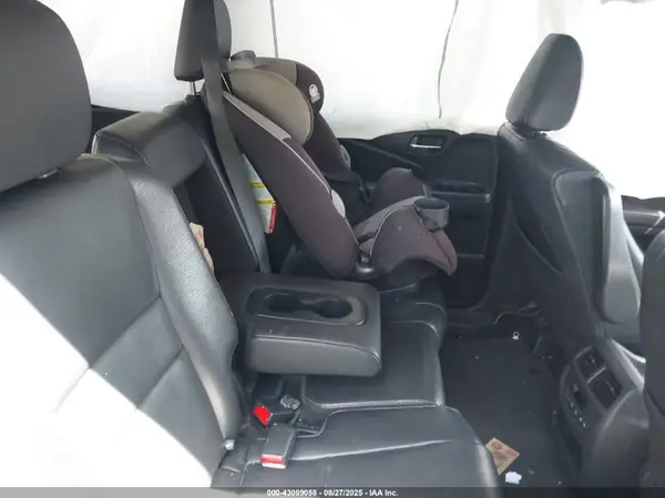 5FNYF6H75HB007125 2017 HONDA PILOT - Image 8