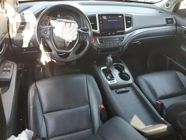 5FNYF6H75HB033336 2017 HONDA PILOT - Image 8