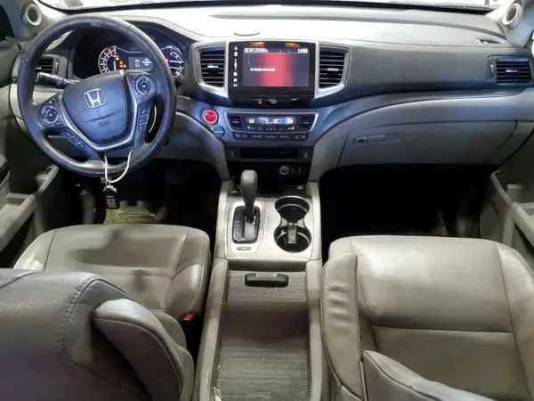 5FNYF6H75HB069785 2017 HONDA PILOT - Image 8