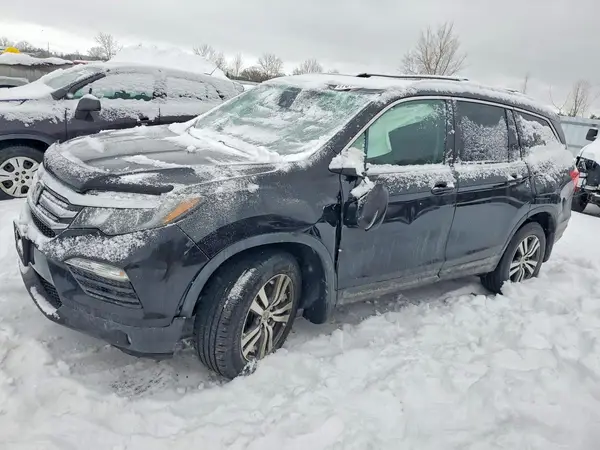 5FNYF6H75HB502344 2017 HONDA PILOT - Image 1