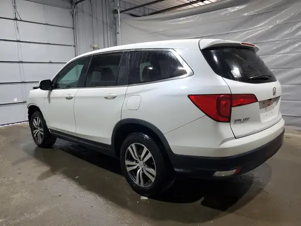5FNYF6H76HB031126 2017 HONDA PILOT - Image 2