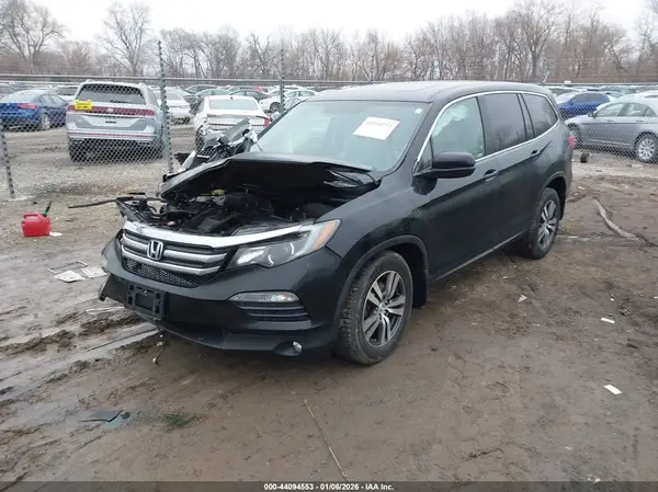 5FNYF6H76HB093982 2017 HONDA PILOT - Image 2