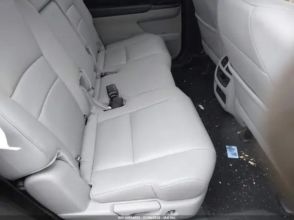5FNYF6H76HB093982 2017 HONDA PILOT - Image 8