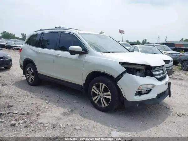 5FNYF6H76HB502644 2017 HONDA PILOT - Image 1