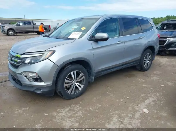 5FNYF6H76JB035649 2018 HONDA PILOT - Image 2