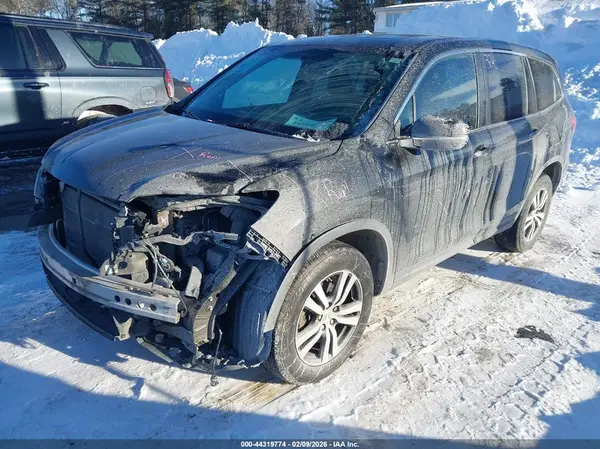 5FNYF6H77HB028493 2017 HONDA PILOT - Image 2