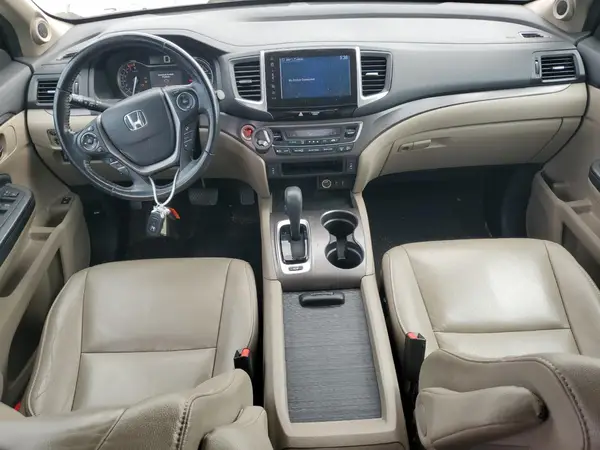 5FNYF6H77HB031118 2017 HONDA PILOT - Image 8
