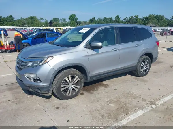 5FNYF6H77HB069321 2017 HONDA PILOT - Image 2