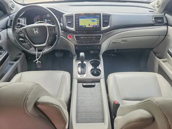 5FNYF6H77HB504239 2017 HONDA PILOT - Image 8