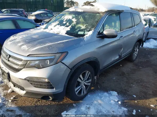 5FNYF6H77JB005110 2018 HONDA PILOT - Image 2