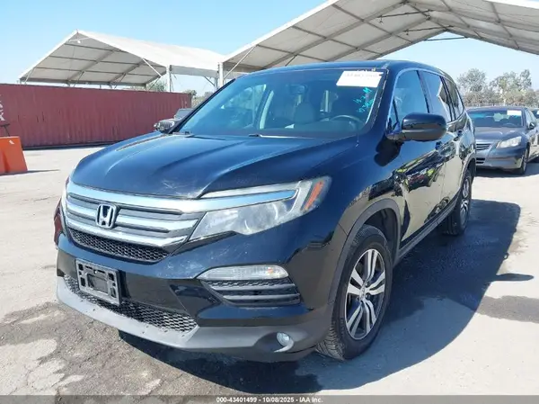 5FNYF6H77JB049916 2018 HONDA PILOT - Image 2