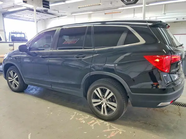 5FNYF6H78HB080148 2017 HONDA PILOT - Image 2