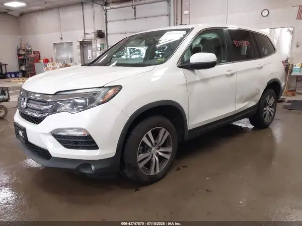 5FNYF6H78HB091361 2017 HONDA PILOT - Image 2